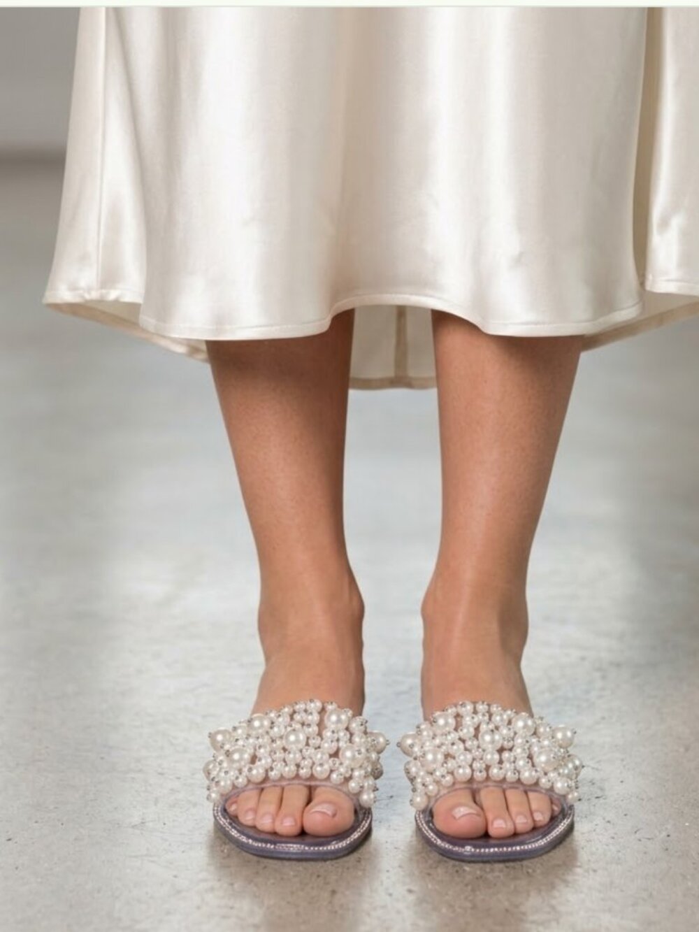 NEW Jessica Simpson Clear Pearl Beaded Jelly Slide Sandals Size 8